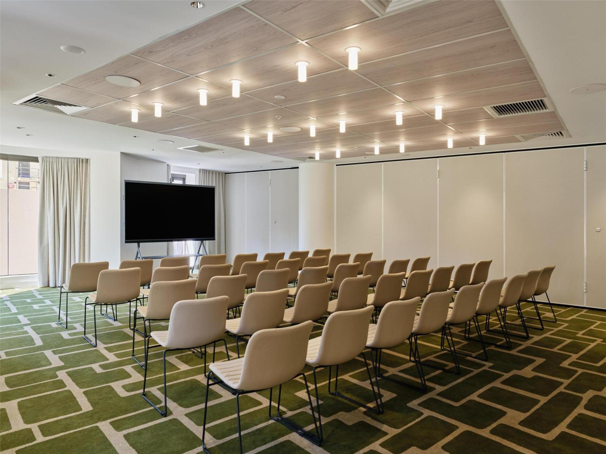 Adina Apartment Hotel Sydney Town Hall Exterior photo